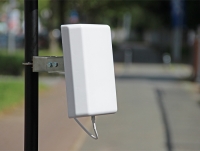 Delock LTE UMTS GSM Antenna N jack 7 - 10 dBi directional wall and pole mounting outdoor