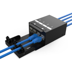 Digitus Consolidation point box, 4-port Keystone modules with intelligent cable manager